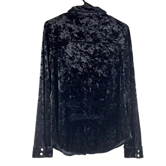 Sanctuary Womens Black Velour Snap Down Blouse with Snap Pockets Sz M - Picture 2 of 3